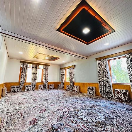 Sheen Homestay Gulmarg Kültér fotó