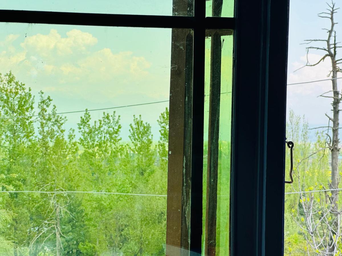 Sheen Homestay Gulmarg Kültér fotó
