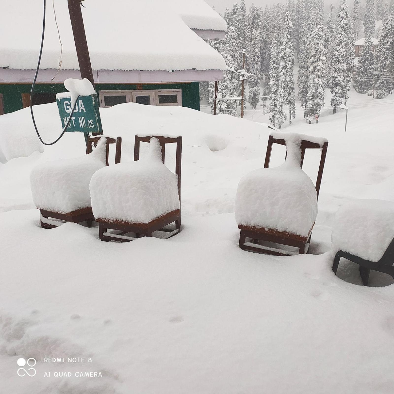 Sheen Homestay Gulmarg Kültér fotó